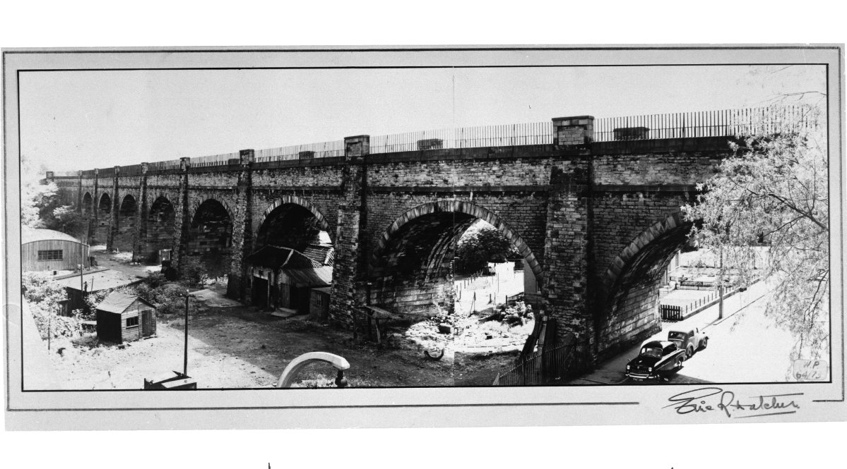 scottishcanals's tweet photo. #DYK Slateford Aqueduct carries the #UnionCanal across #WaterofLeith in a cast-iron trough?
https://t.co/0MMCgatOhD
#HHA2017 📷 @Scranlife https://t.co/8lzulqaFjx