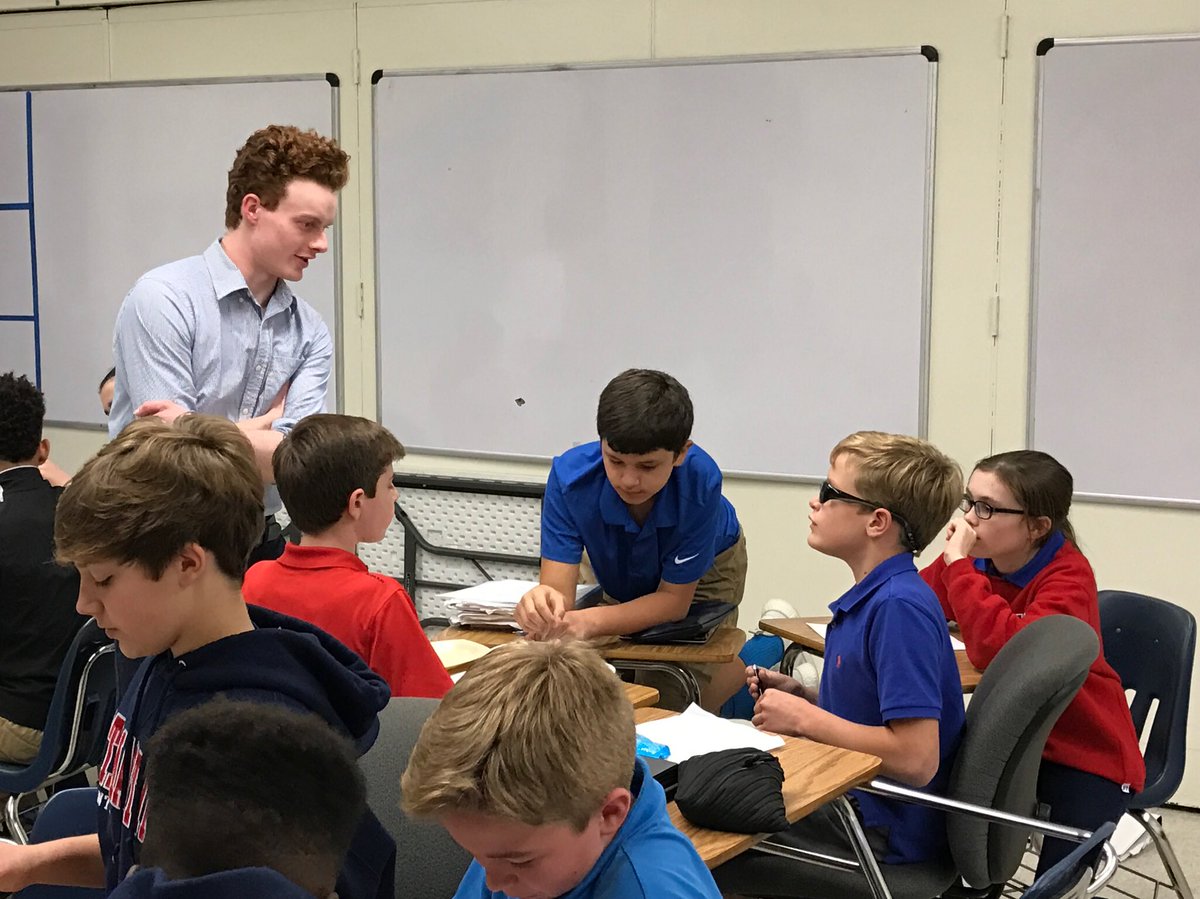 mrsrlovisa's tweet photo. Fractions of colors of m&ms in 7th grade math on Senior Leadership Day. #stmus @stmsaints @STMMiddle @STM_Math7 https://t.co/QNP5Eq3ywo