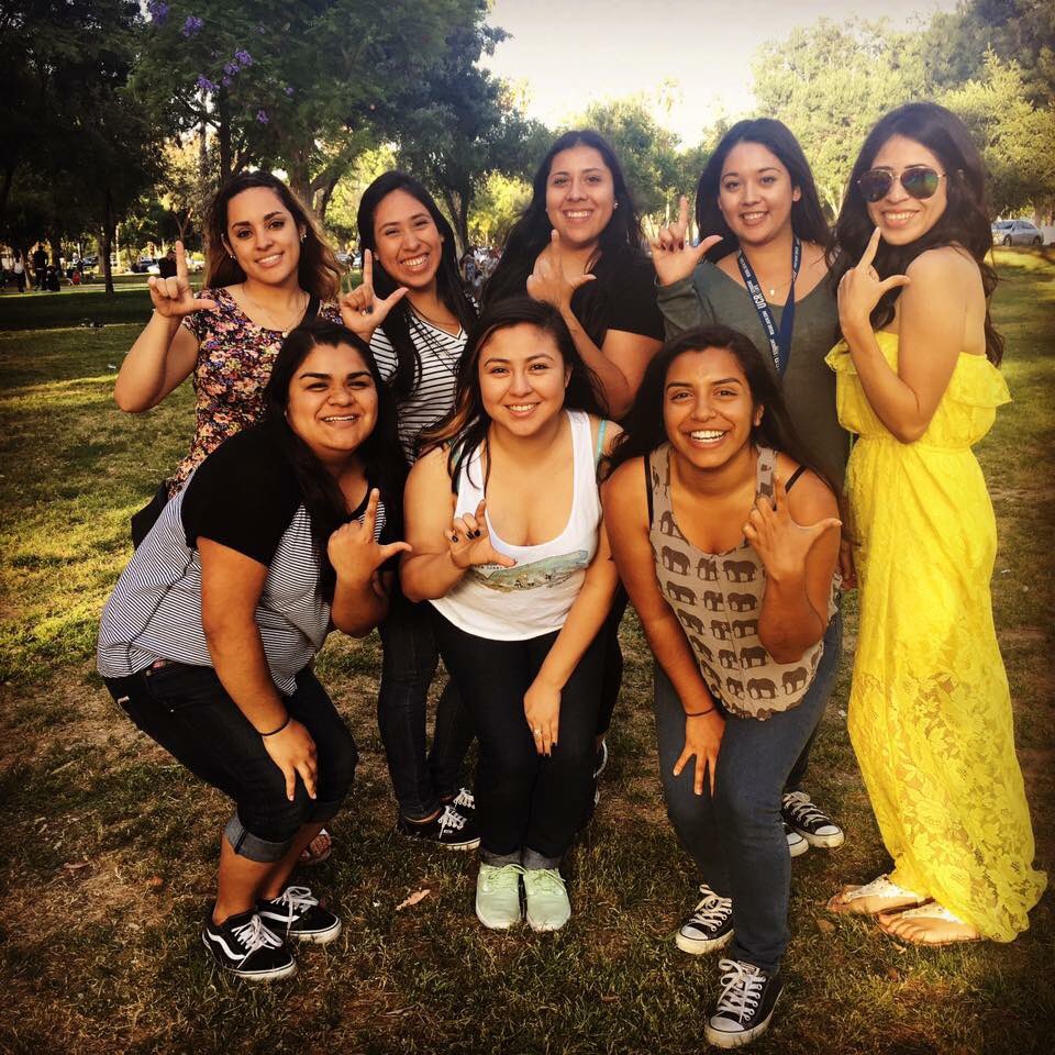ucr_lsg's tweet photo. It's #ThrowWhatYouKnowThursday! Get Ready ASU. We will see you tomorrow. #ΛΣΓ #UCRLSG #LSGInvadesASU #IGChallenge #RiverXideChapter #TBT https://t.co/4j3fWv2xjg