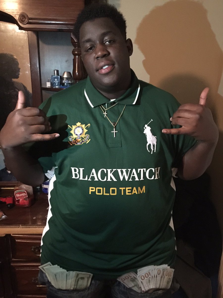 biggieSOS's tweet photo. long as my ppl straight fuck the grammys ๐๐ฝ๐ฑ #LucciConcert https://t.co/wAvSGD7mw7