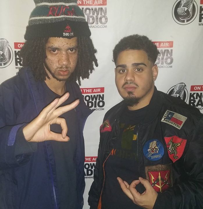 TheRealRellRuga's tweet image. @lexsaygo coming threw @knownradio on @the3rdeyeview_ this Sunday 12pm to be 1pm he bringi… ift.tt/2jRiW3l