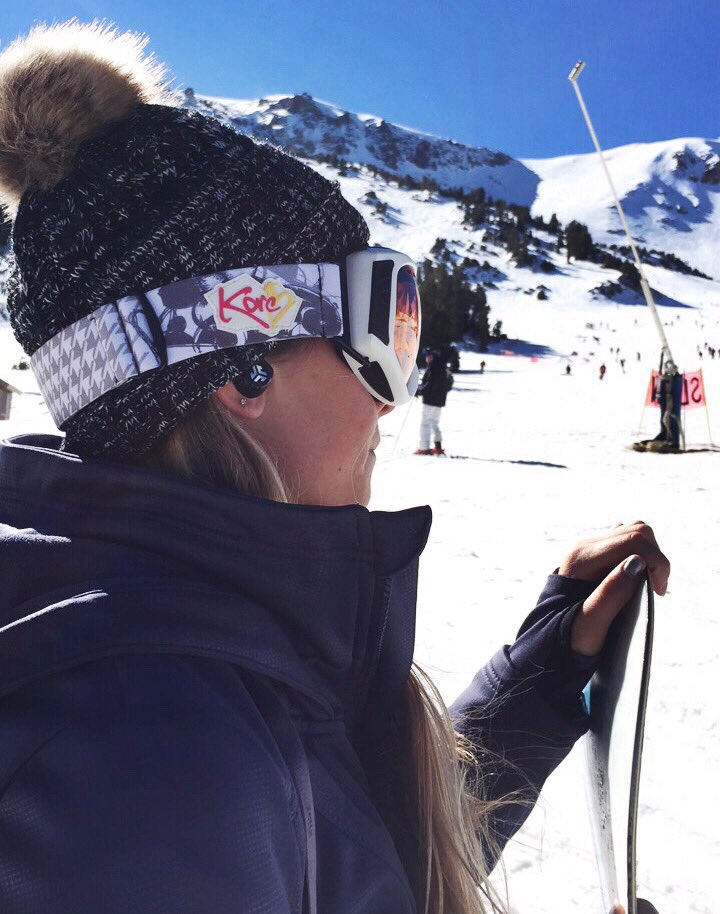 JLabAudio's tweet photo. @kloeeopenshaw found her GO on the slopes with her Epic2 Bluetooth Earbuds. How do you GO? #FINDYOURGO https://t.co/EgLwuL910X