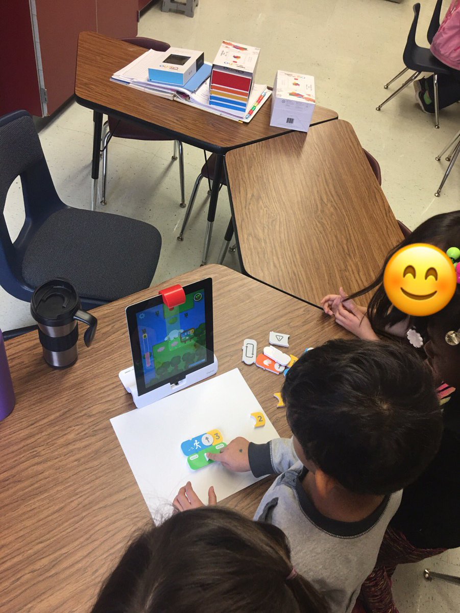 KinderGriffin's tweet photo. Having a great day in Kindergarten using the Osmos to learn letter sounds and coding! @PlayOsmo  @AvonNovas https://t.co/3UvJtmi4fe