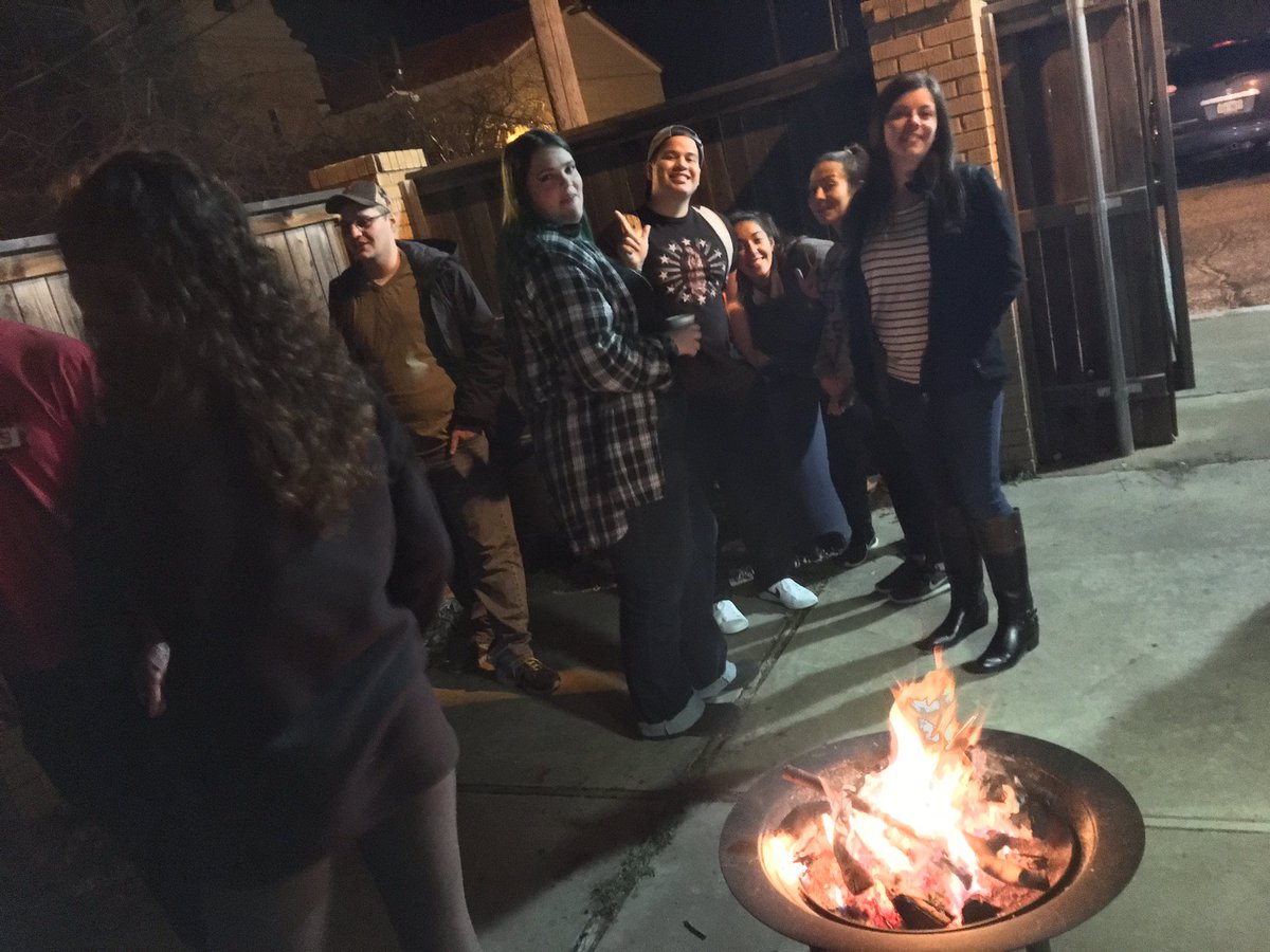 RaiderCatholic's tweet image. Some pictures from yesterday's Hot Chocolate &amp;amp; S'mores by @TECHCSA and #DYRT! #raidercatholic #spring #welcomeweek #CSA