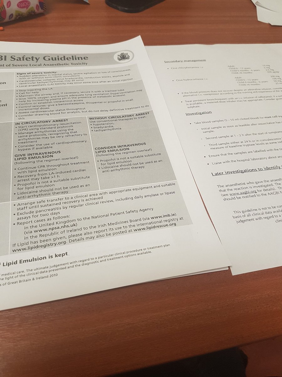 babygasmonkey's tweet photo. Revising @AAGBI guidelines #operationFRCA https://t.co/lhAke4aaKN