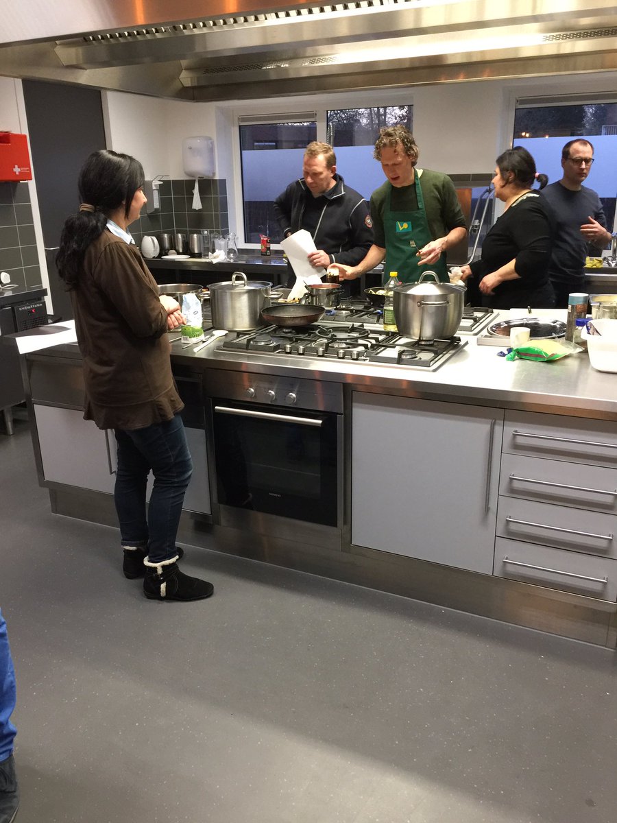 Woningcoöperatie  Domijn kookworkshop in het Trefhuus