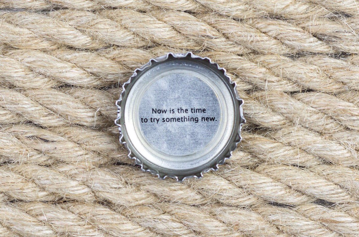 BONVIVSeltzer's tweet photo. "Now is the time to try something new." #ThirstyThursday #SwitchToSpiked #SpikedResolutions2017 #SpeakInCaps https://t.co/BdSZkcBuBT