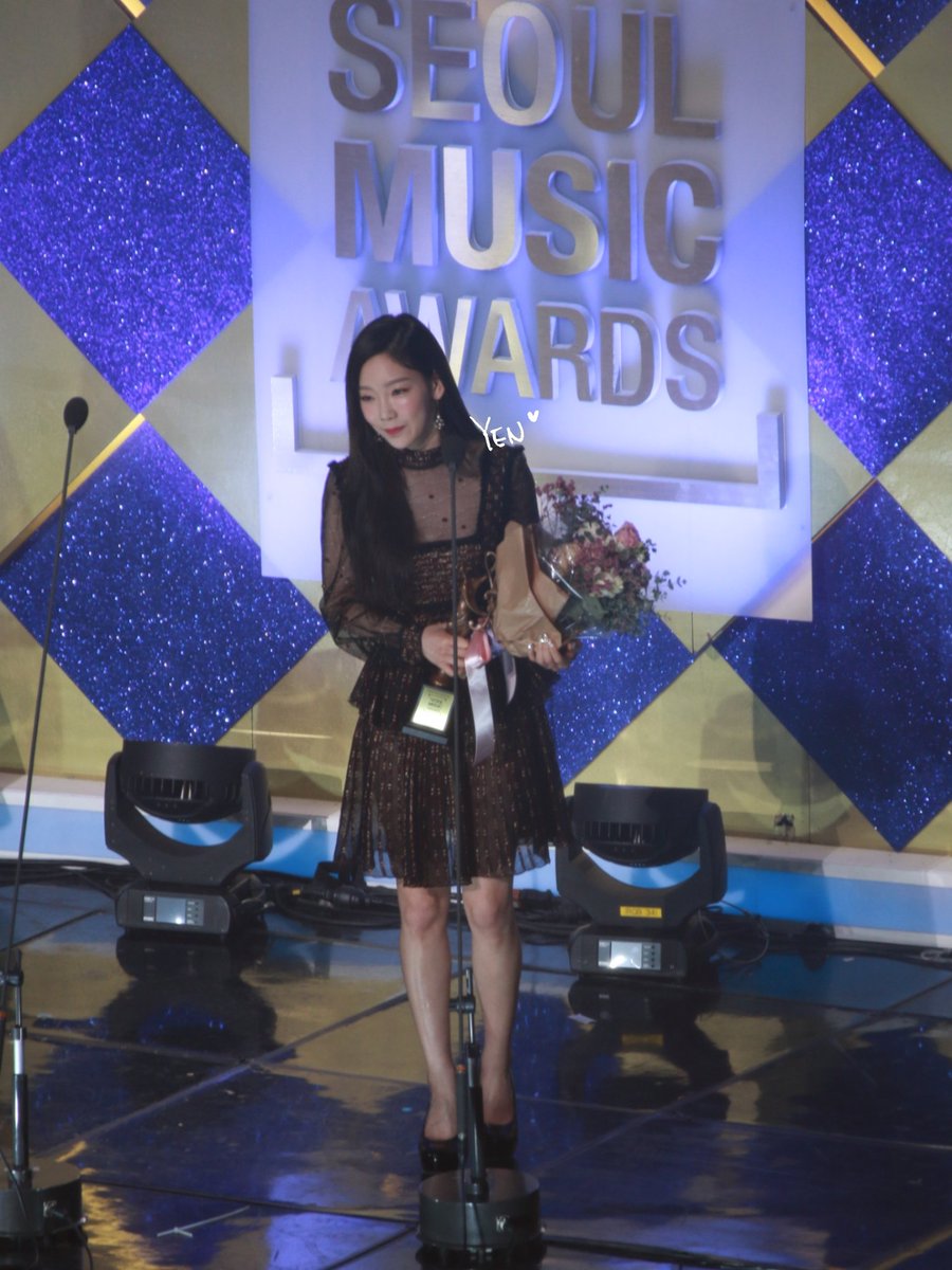 [PIC][19-01-2016]TaeYeon tham dự " 26th High1 Seoul Music Award" vào tối nay C2jLurQUsAAXZeU