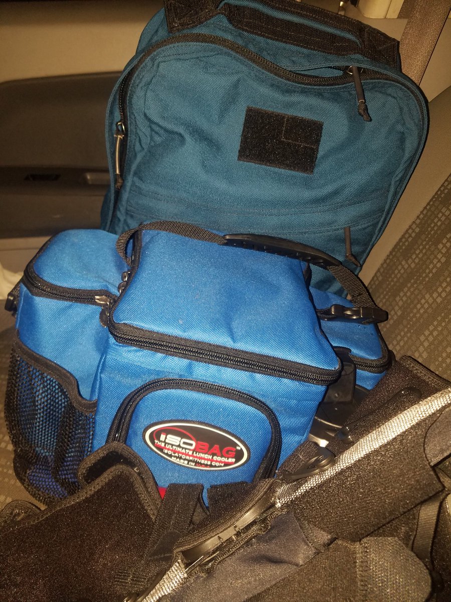 LeannMarieFit's tweet photo. 0500 Thursday morning. Being consist is the key for hitting your goals. #goruck #isobag #protrian #personaltrainer #Goals #mealprep https://t.co/QFnlHRqbQu