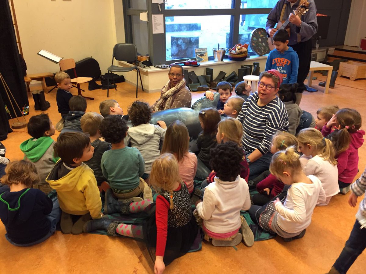 obsdebongerd's tweet photo. Groep 1/2 heeft vandaag genoten van de muzikale voorstelling 'De kleine walvis' @obsdebongerd #Wereldkidz #Odijk https://t.co/WlbMTO2RKV