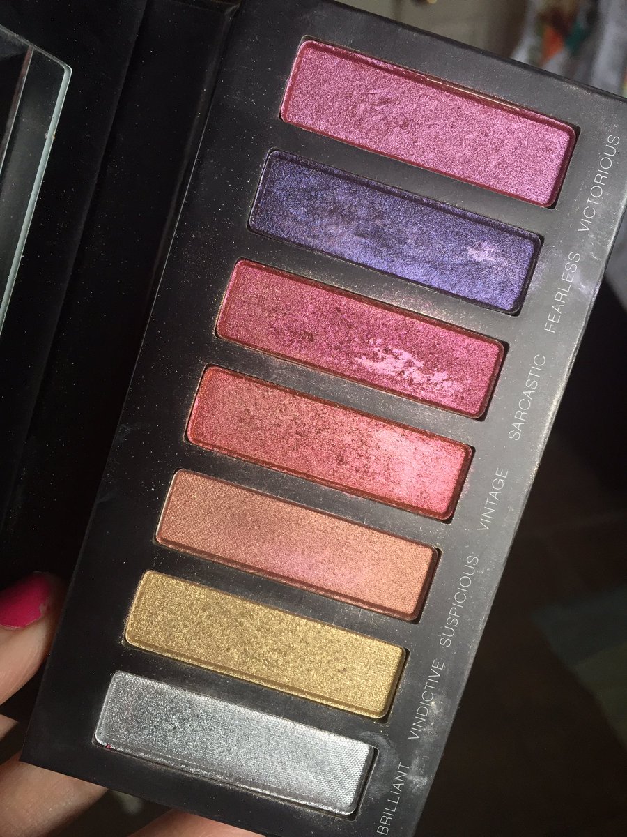 heathermaylash's tweet photo. This palette π¨ is my new favorite! Get your palette #5 https://t.co/NgOLAFlrOd
#makeup #eyesonfleek #eyehsadow #palette #glam #younique https://t.co/BhET3rkfII