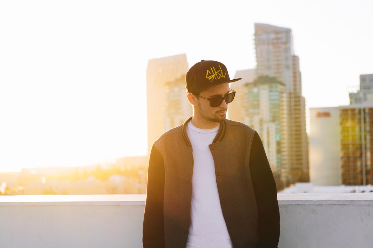 TylerEngland17's tweet photo. Modeling for my brand @StLvLSupply Photo skills @sebgonzalez9 https://t.co/NcDWstOyli