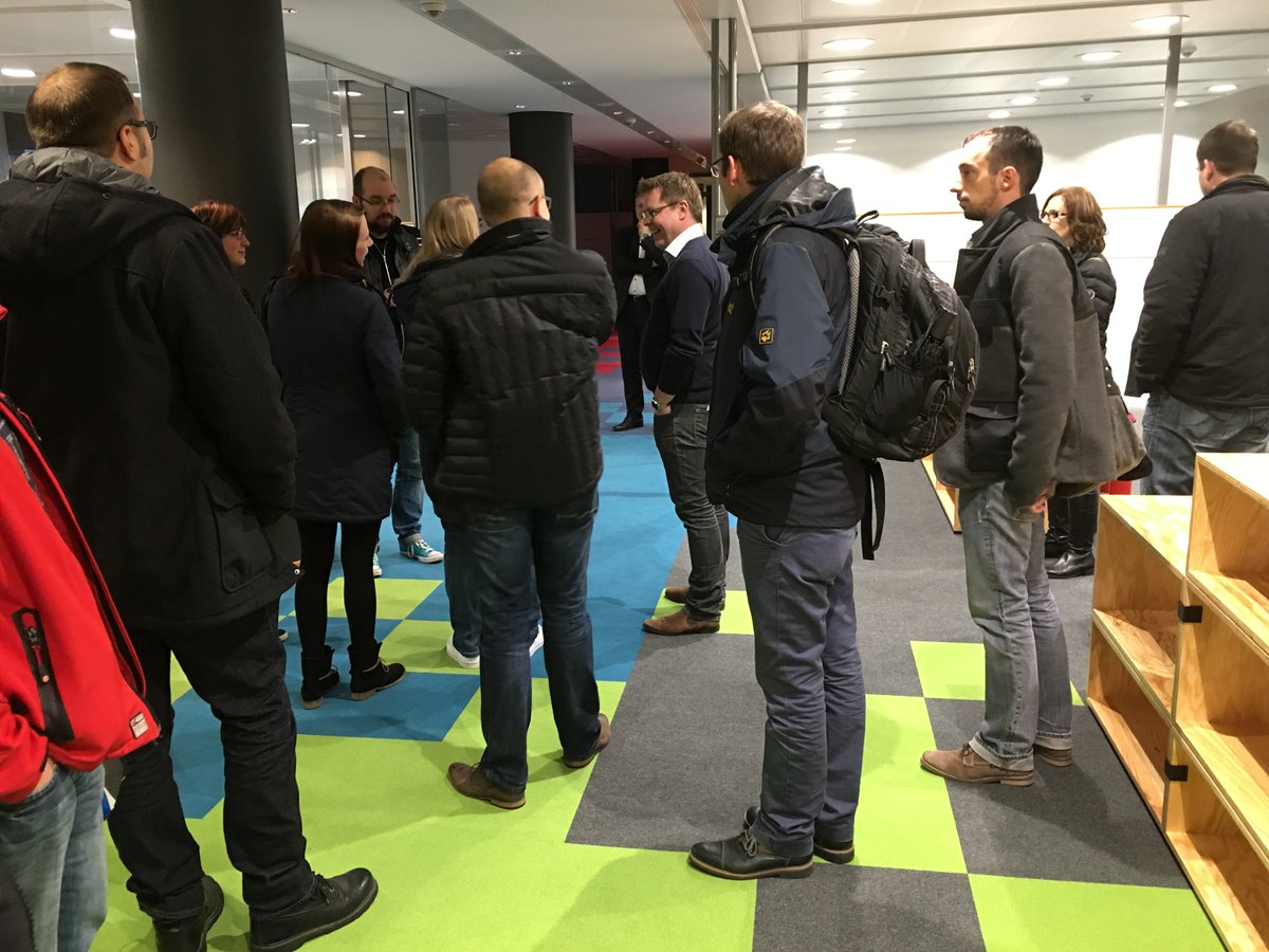 rocon_gmbh's tweet photo. Endlich angekommen: 
Wir sind begeistert von unserem neuen #Büro in der Isaac-Fulda-Allee! 👍
#Umzug #Firmenumzug #roconroll 😀 https://t.co/DVQ1WNQdb8