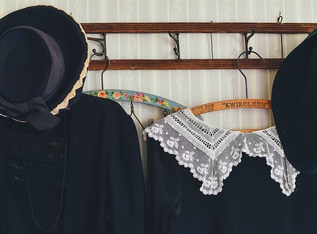 catrinawelch's tweet image. Not all clothing was designed for all people. Just saying. #Knowwhoyouare #whatsyourimgID? #throwoutthursday