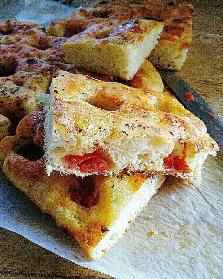 Damydolci's tweet photo. Il conforto!#foodgasm #foodlove #focaccia #dolcideliziedicasa #globyfood #vscfood #buzzfea… https://t.co/B9vMY1yzv4 https://t.co/z3TOcWvS1K