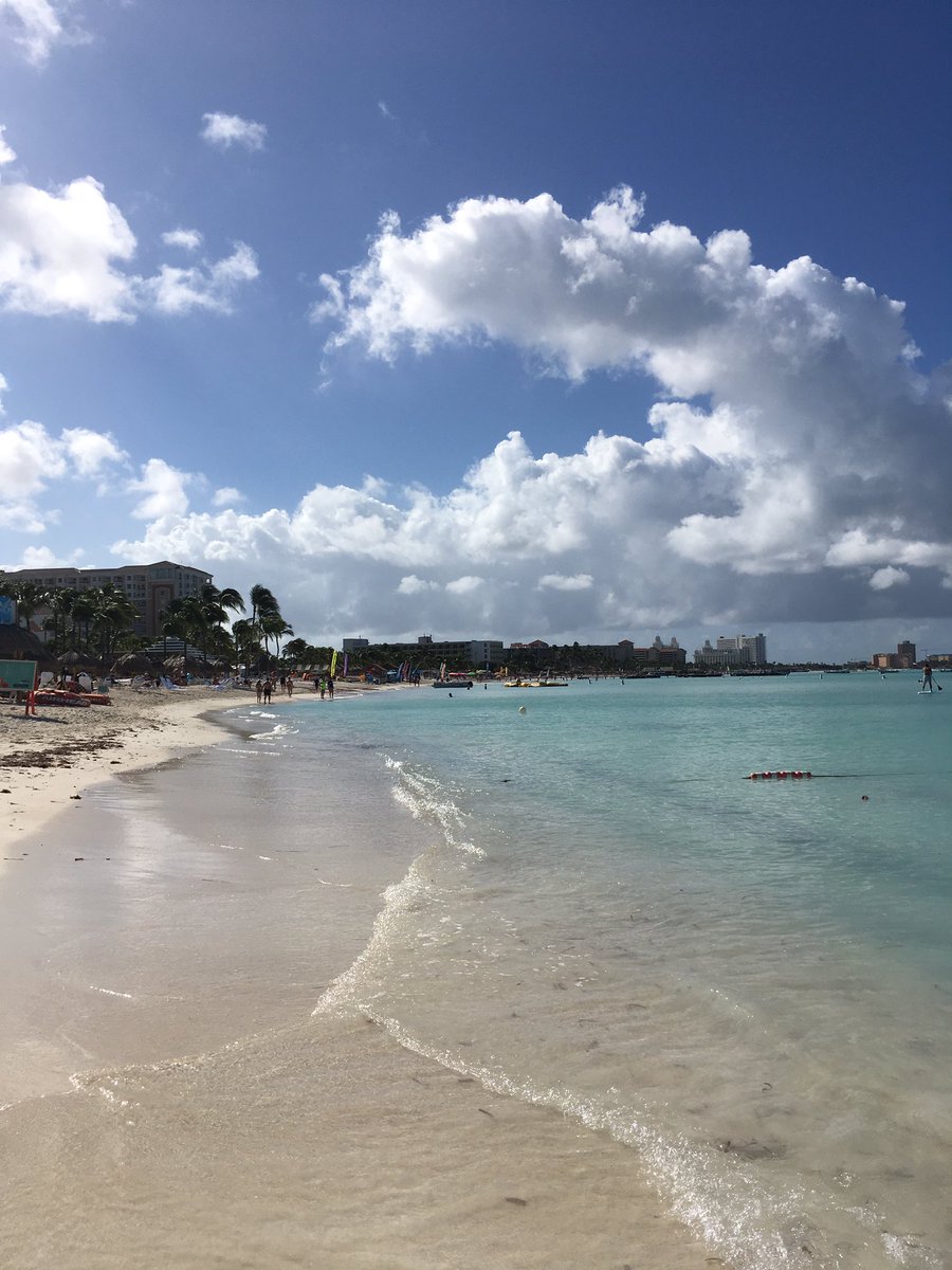 LabordeEmily's tweet image. Enamorada eternamente de este lugar 🌴💖