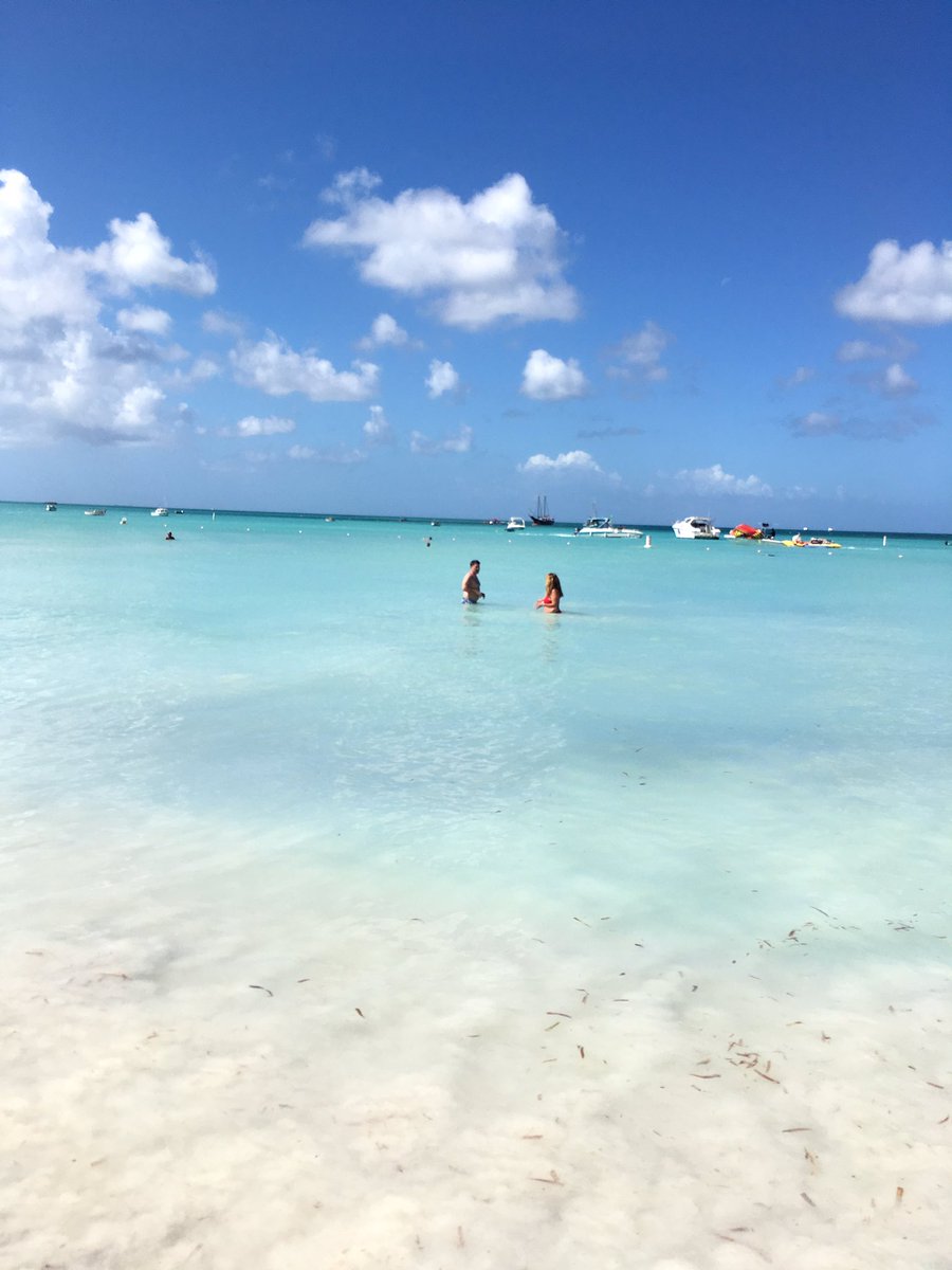 LabordeEmily's tweet image. Enamorada eternamente de este lugar 🌴💖