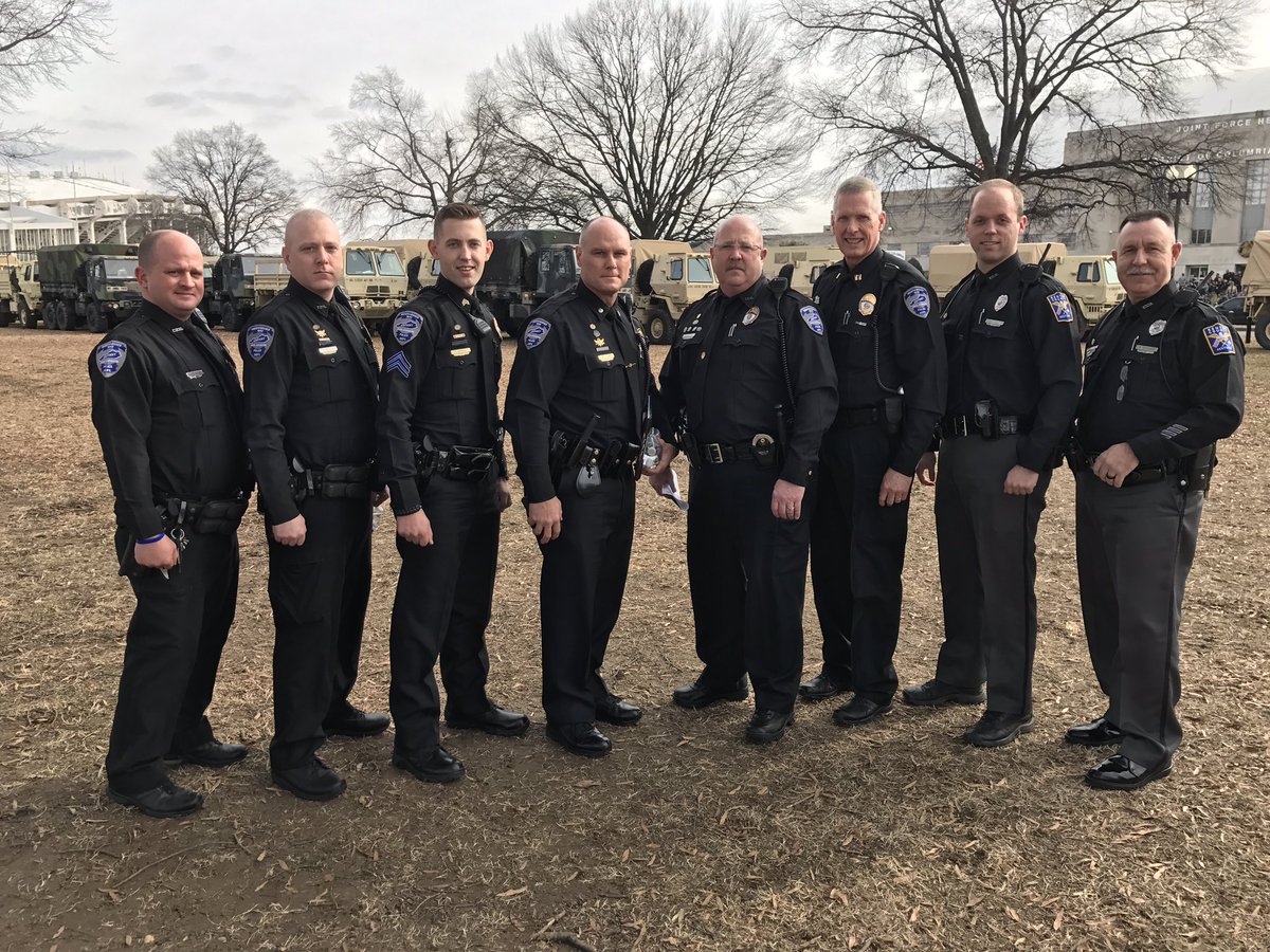 <a href="/WLWT/">WLWT</a> <a href="/MikeDardisWLWT/">MikeDardisWLWT</a> Independence PD after getting sworn in for #Inauguration in DC