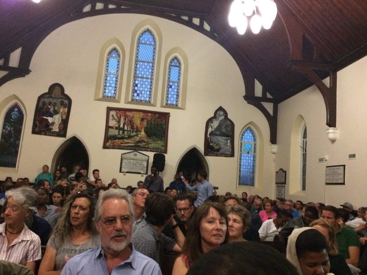 CatherineNicks's tweet photo. Member from the audience; "the gap between the rich and the poor must be narrowed" #tafelberg270 https://t.co/5RkBJAlpoB