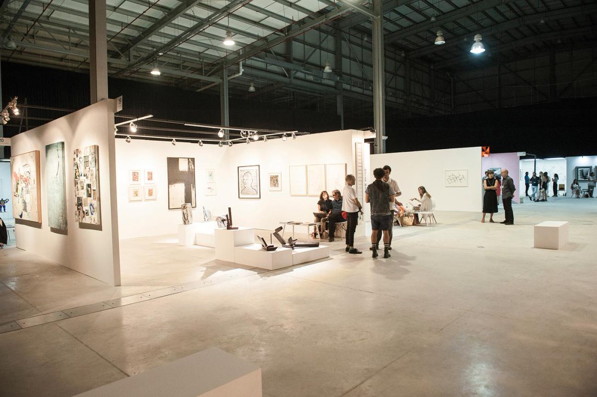 galeriarevista's tweet photo. Un balance de la 3ª edición de la feria #EsteArte en el Centro de Convenciones de Punta del Este https://t.co/xDtDDMhi45 , por @LuisinaRios https://t.co/sPETeNAySV