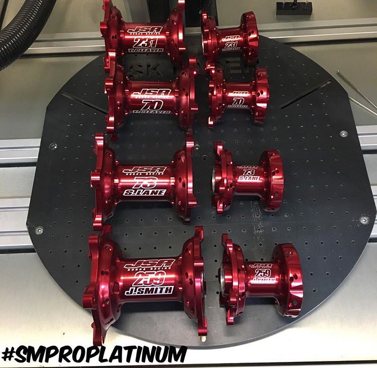 Team custom etched hubs 🔥