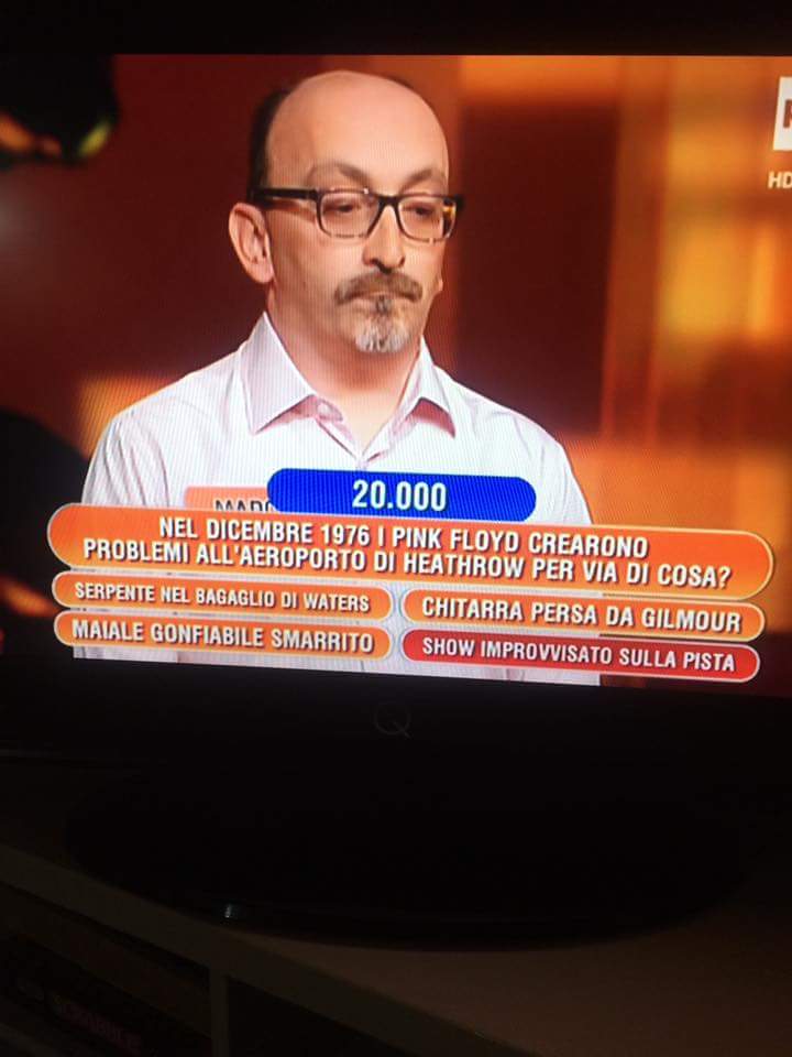 Grunf!  Non era facile, almeno se non segui i #PinkFloyd  o certa #Musica in generale.