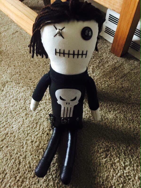 CreepynCuteShop's tweet photo. @jonnybernthal @kimmy_ackerman @UndeadWalkingFS @WalkingDeadArmy @twdmemequeen @ThePunisherMCU @Marvel @MarvelStudios @MarvelUK - #KimRules! https://t.co/OKdXy5qDue