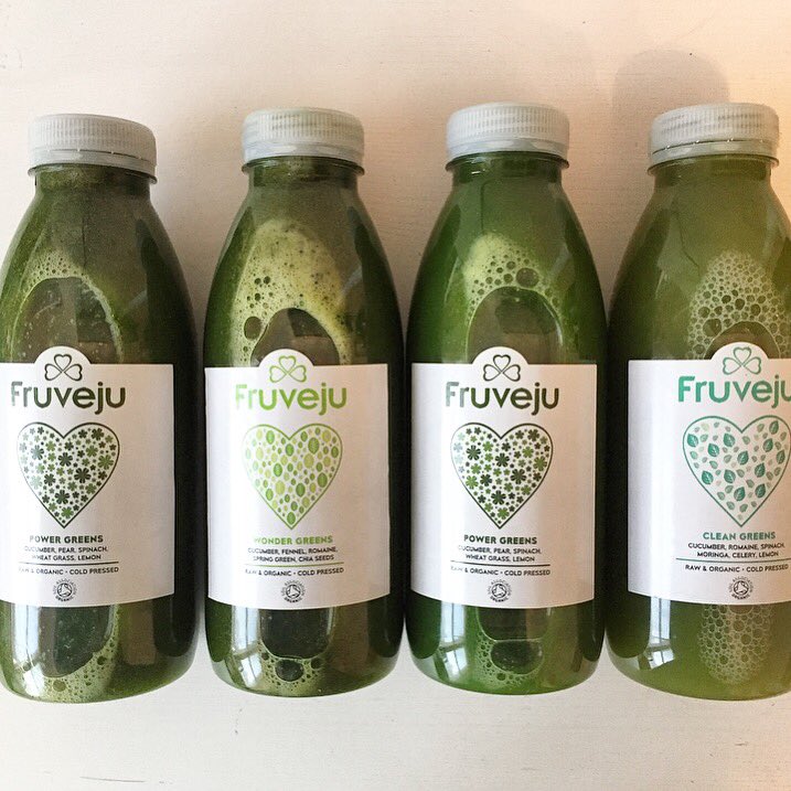 fruveju's tweet photo. Green juice line up ☘️ https://t.co/cuTfd05gt0