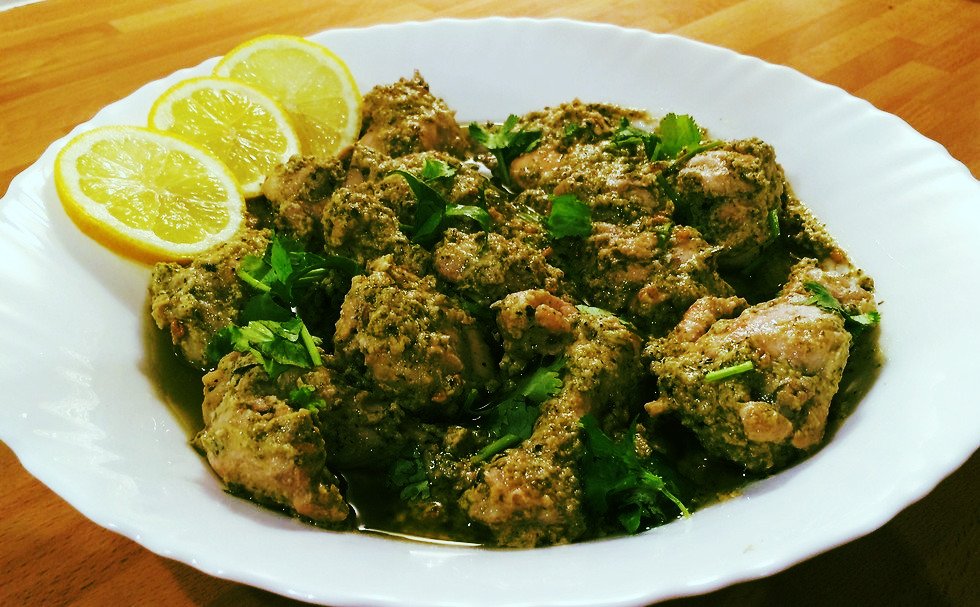 amnasdelectable's tweet photo. Homemade@Chicken Yogurt Karahi (Curry) with Cilantro and Lemon #simplydivine #aromatic #superdelicious #enjoywithnanbread #amnasdelectable https://t.co/9NSaLqdZde