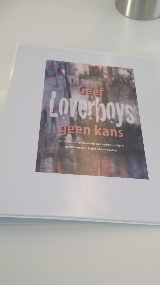 liedslot's tweet photo. Herkennen en bespreekbaar maken!! #loverboys# #preventie#  @JCLochem @SWLochem @gemeentelochem https://t.co/Wsye3x0xtD