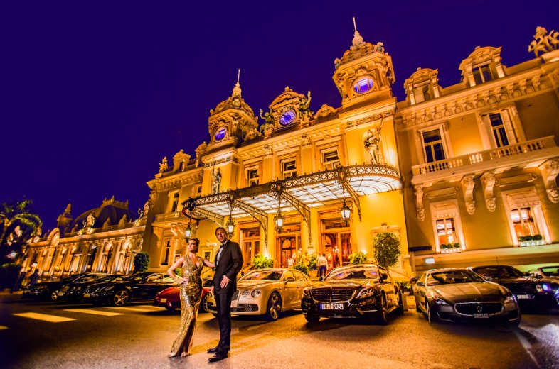 How to get paid to travel! <a href="/LauraGrierTrvl/">Laura Grier</a> shares her secrets and tips! bit.ly/2k84o2z #travelblogger #venuelust