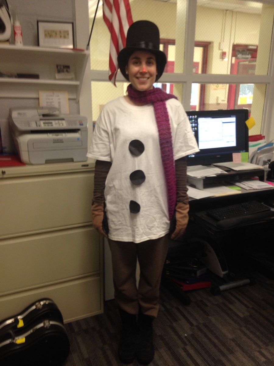 SorrentinoMath's tweet photo. Shannon the Snowman visits to do some math work with the students of CLE!! @SorrentinoMath https://t.co/W0VozFCqY9