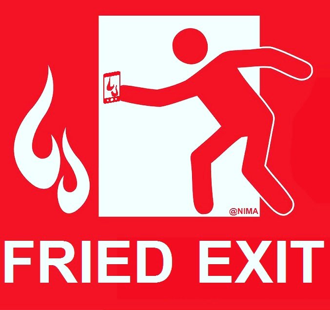 nima's tweet photo. خروجی اضطرابی!
#پلاسکو
#FireExit #filming https://t.co/JuVNxjUYtM
