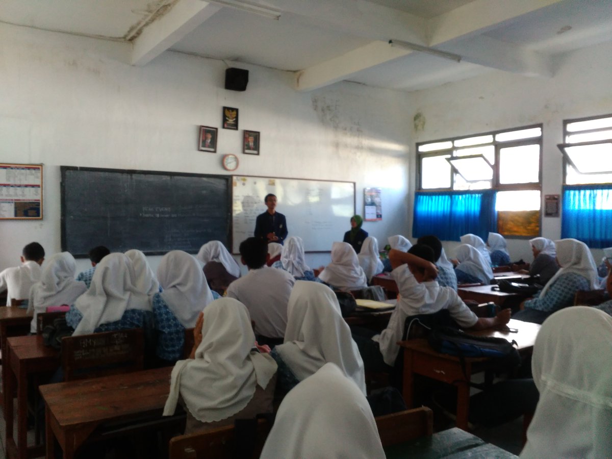 [LIVE REPORT]

HIMAGA IPB sedang melakukan sosialisasi di SMAN 2 Garut

#SobatIPB2017
#HimagaIPB
#CakrawalaPertanian