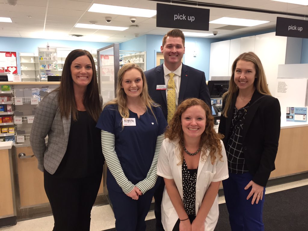 Setting the bar for developing our interns into exceptional RPhs!#ExperienceRx <a href="/rxtonirose/">Toni Rose</a> <a href="/LisaMarshPharmD/">Lisa Marsh</a> @Ehaglund5