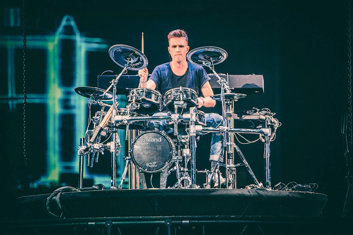 My first time drums live during a show! Exciting and a little nervous! Thanks #VVAL 📷 Set Vexy https://t.co/KPJiAGmV4F