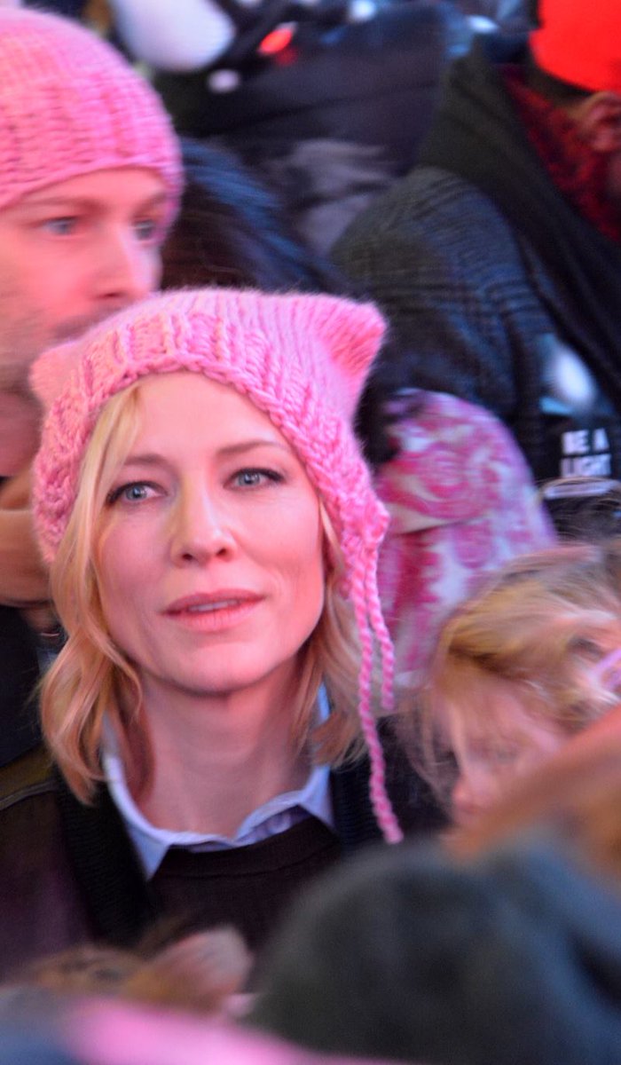 catebblogbr's tweet image. Cate Blanchett this evening at Times Square #cateblanchett #ghostlightproject #bealight
Credits: facebook.com/philip.tsai.39…