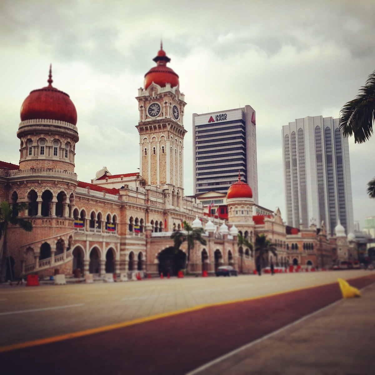 fazleyyguyss's tweet photo. #20012017 #friday #dataranmerdeka #shootinglocation #cereka #shortfilm #aman https://t.co/md74AwGiFC