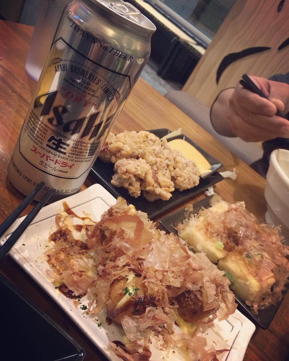 That moment when you're not sure what you want so you just order all of it 😬 

Photo by <a href="/penchua/">effendi</a>