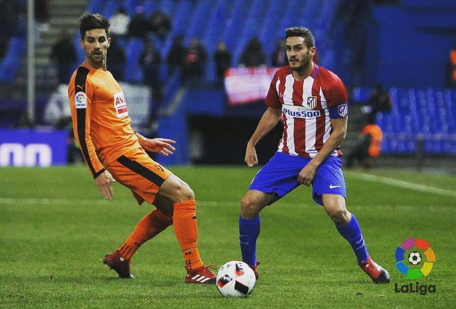 Koke6's tweet photo. Espectacular noche de Copa y gran resultado para la vuelta! Gracias a la afición por venir!! #AupaAtleti 😊🏧❄☃ https://t.co/SWbSpugSNr