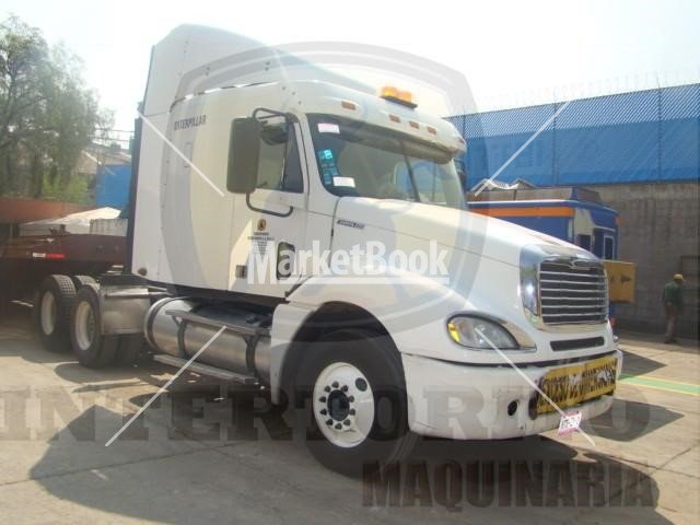 MarketBookLA's tweet photo. Nuestros amigos de @intertoritosa tienen este Camión #Freightliner #CL120 a la venta. Más información aquí: https://t.co/IIx1mUw1MG https://t.co/EOCqdhHnTl