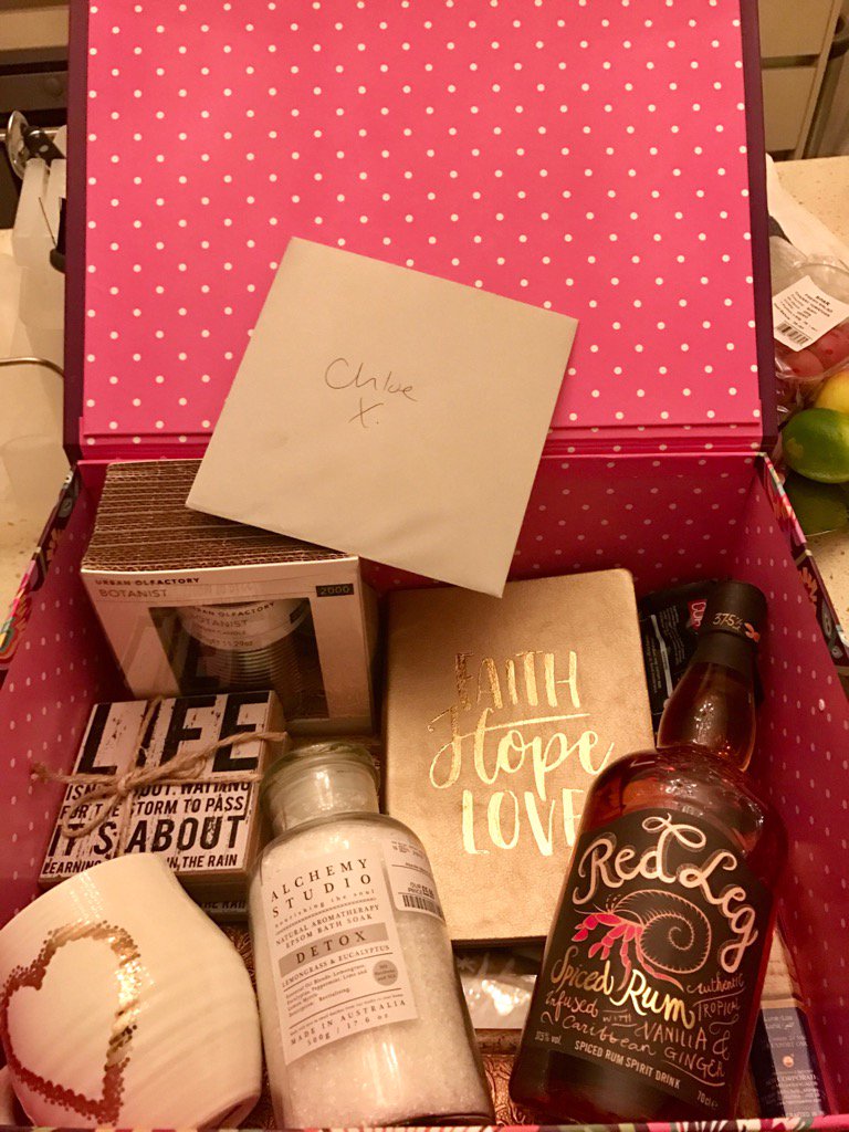 MissChloeMoss's tweet photo. Totally overwhelmed by my beautiful Christmas gift @EmjayRox1 😍 so thoughtful, you have totally spoilt me. Thank U❤️ https://t.co/ksnbGiqwwP