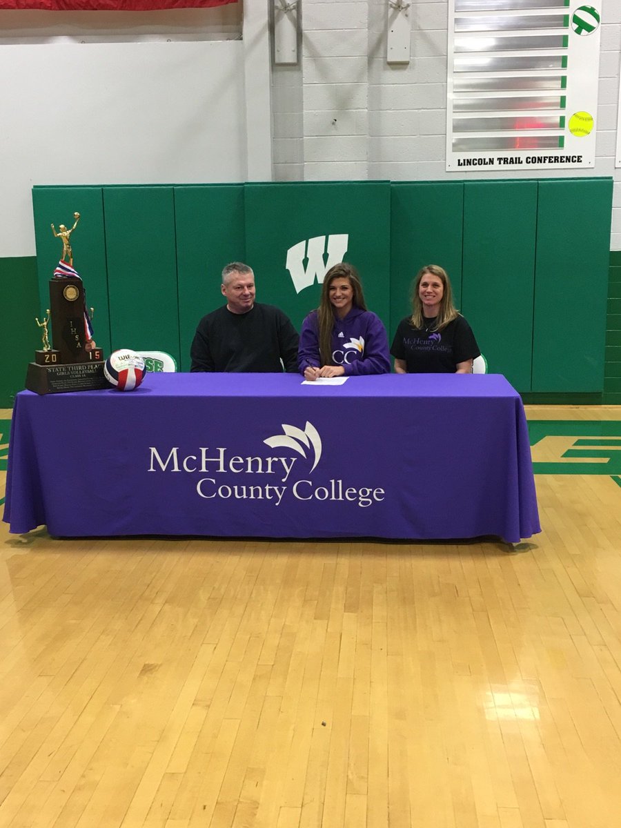 CoachKyleMcCall's tweet photo. Officially welcoming Honorable mention All State @RachelArloa & family to the Scots 👪 today!
#scotsvball #happyatmcc #baller https://t.co/neHJ9MNSkz