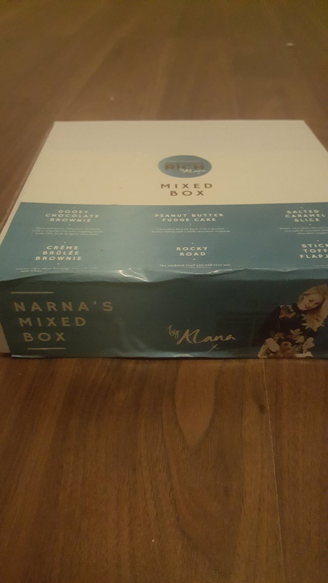 6footBunny's tweet photo. @Alana_Spencer_ @Lord_Sugar Got our mixed box of treats today, they are absolutely amazing! @KristianneGibbs and I are in a sugar coma https://t.co/tRlIaFxIaz