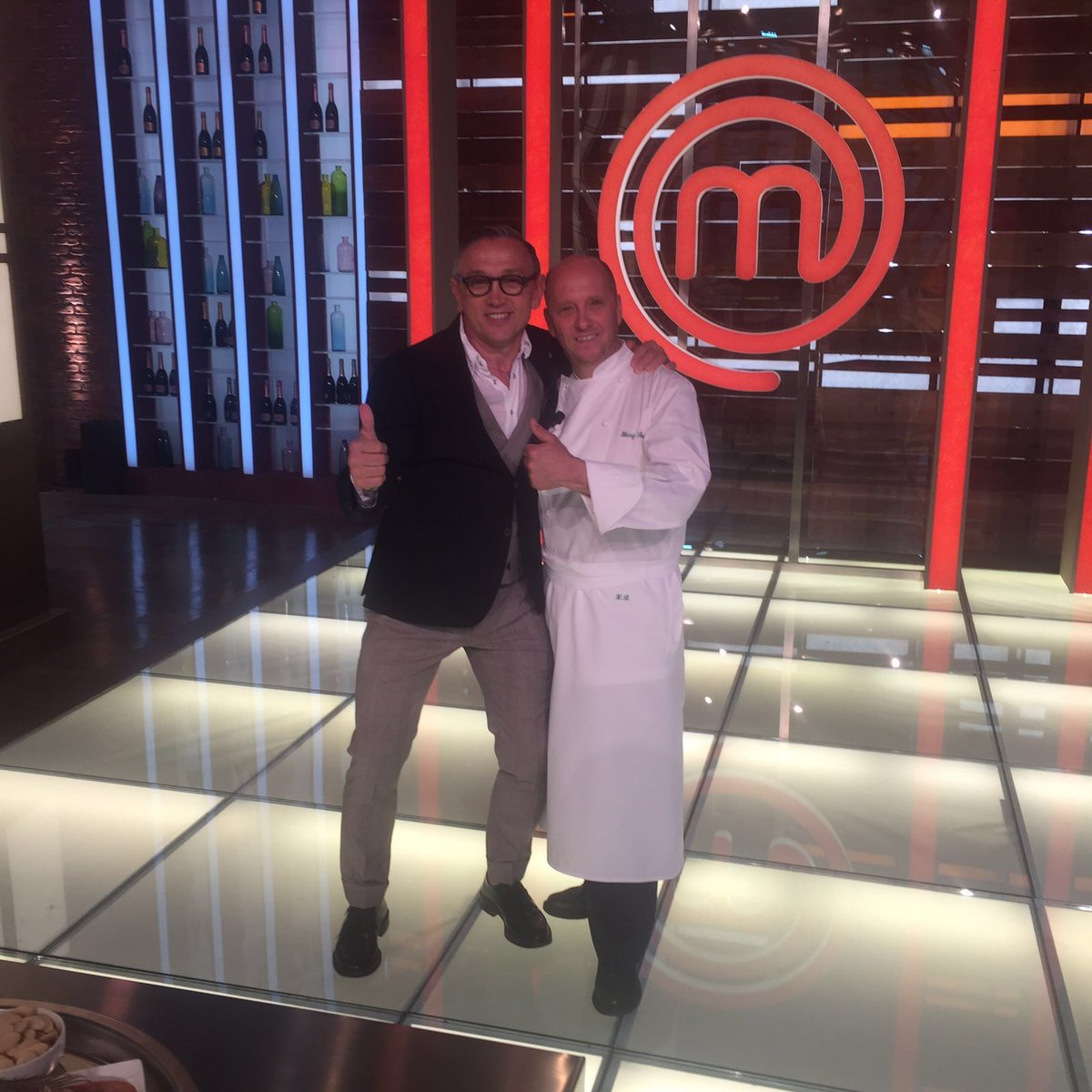 Grazie ancora a <a href="/BeckHeinz/">Heinz Beck</a> !!! Grandissimo veramente! #MasterChefIt e adesso pronti per l'esterna?