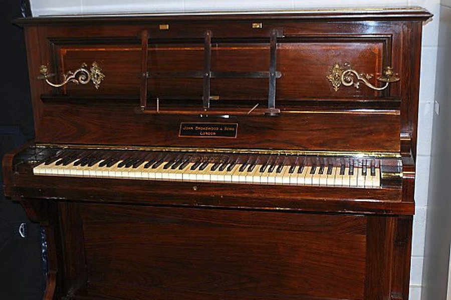 bwtreasuresinc's tweet photo. Gold treasure found hidden inside piano in Shropshire. #BlueWaterTreasures #TreasureHunters #GreenCoveSpring

View: https://t.co/urUtuAdAM9 https://t.co/46oAgRN8rh