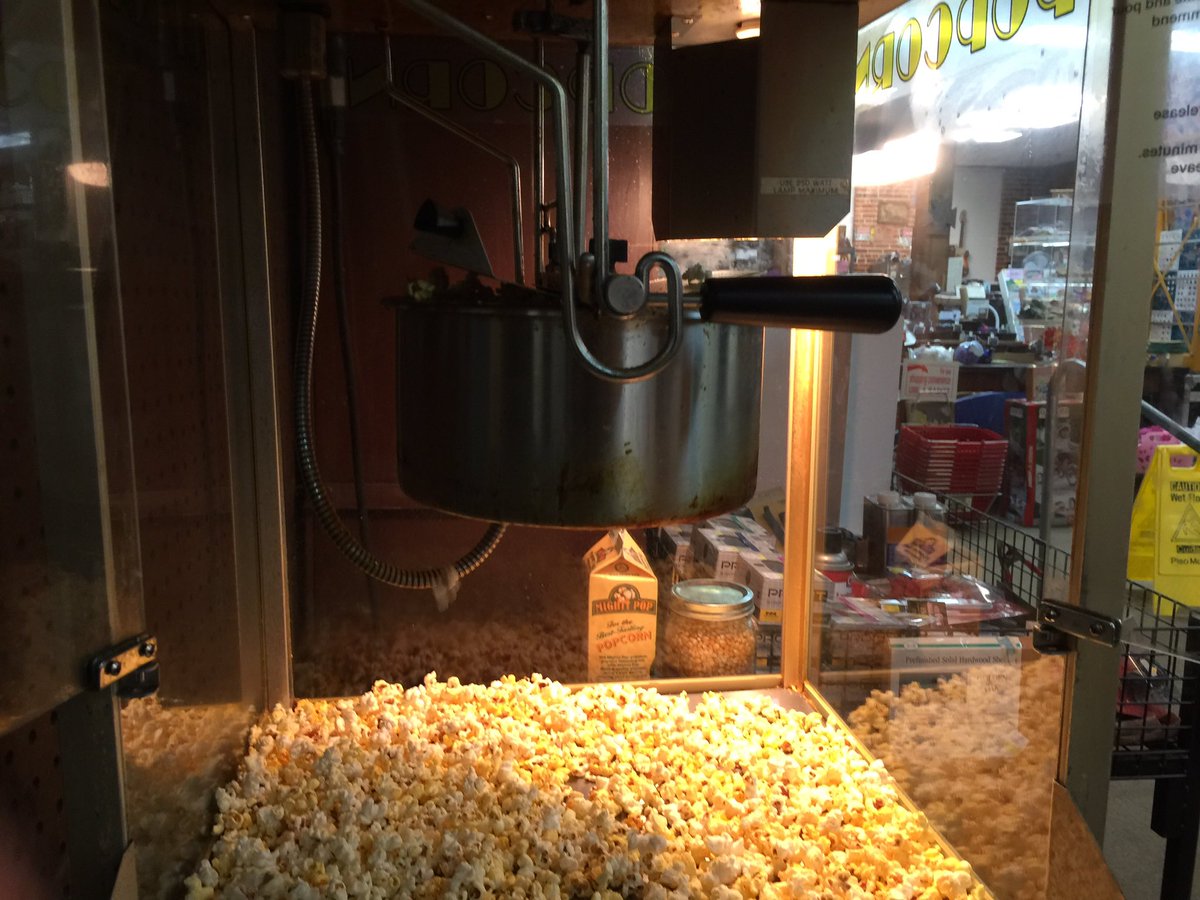 wherald's tweet image. Celebrate Nat'l Popcorn Day @HandyHardwareTN with Andy and Donna Willoughby "where the popcorn is always free and fresh!" @visitfranklin