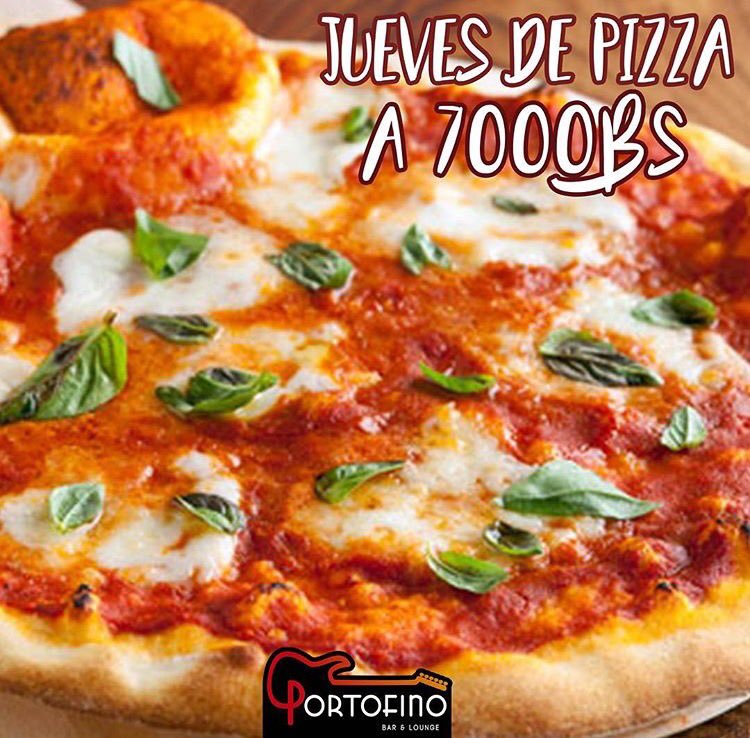 Hoy tenemos jueves de PortoPizza.

Por 7000bs llévate una pizza margarita mediana.

Tenemos también variedad de birras y tragos.