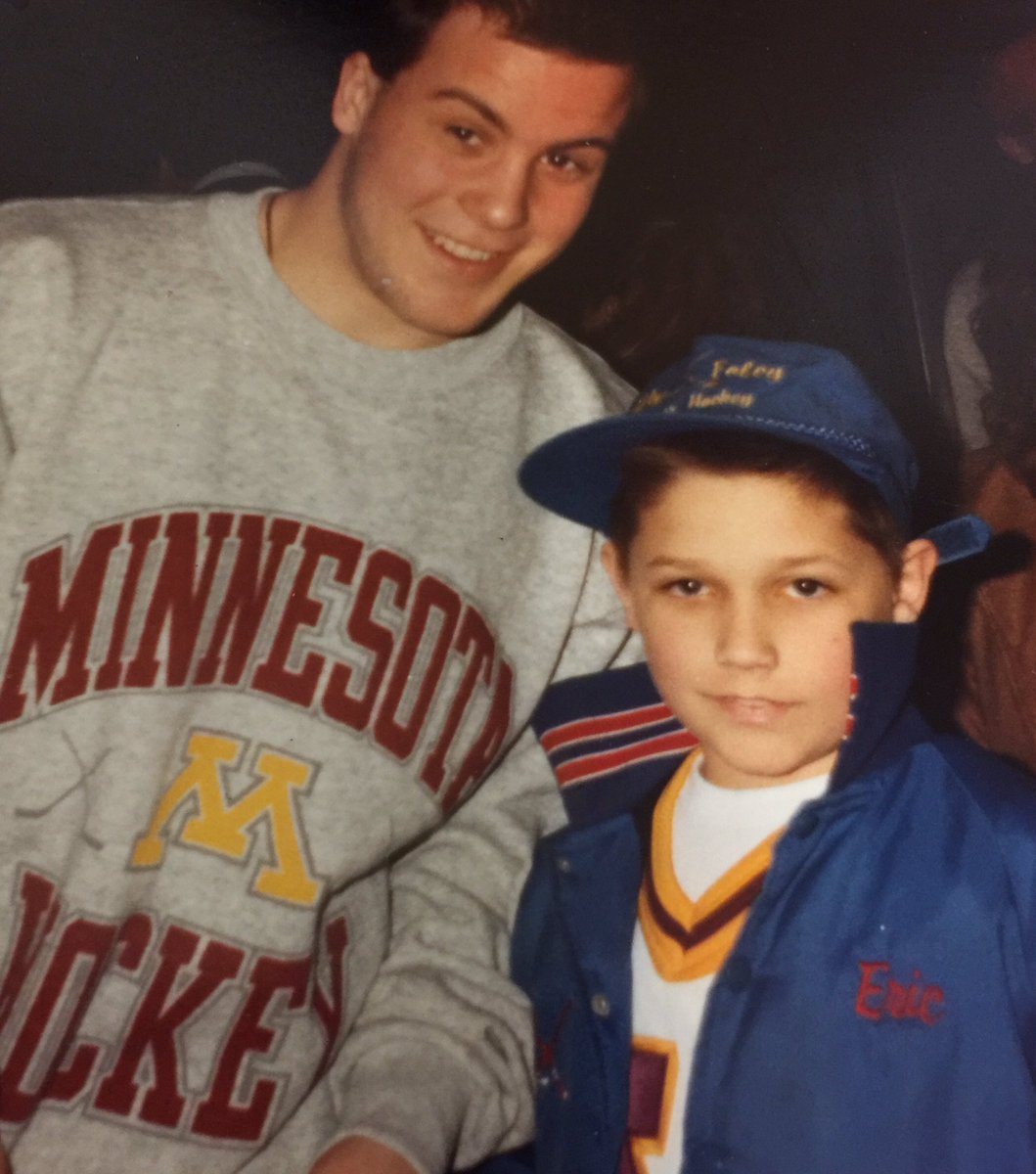 eedhlund's tweet image. #tbt good luck in the alumni game  @HockeyDayMN @EricMeansRL #popthecollar