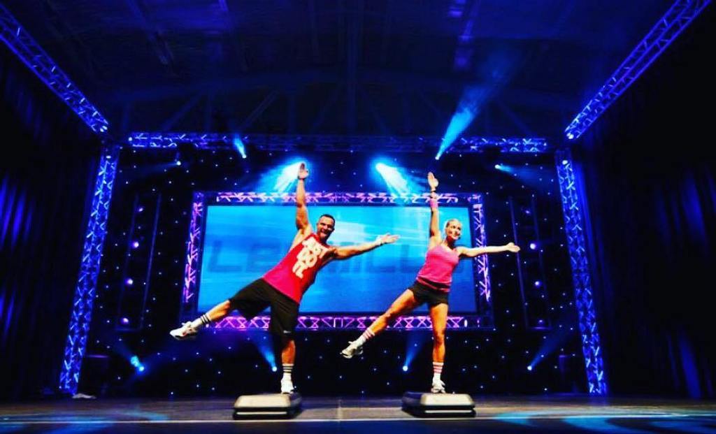 Willb_fit's tweet photo. #TBT to step aerobics #totesbutch https://t.co/W4dTj9DGHa